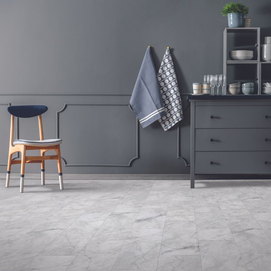 Tile floors in a foyer